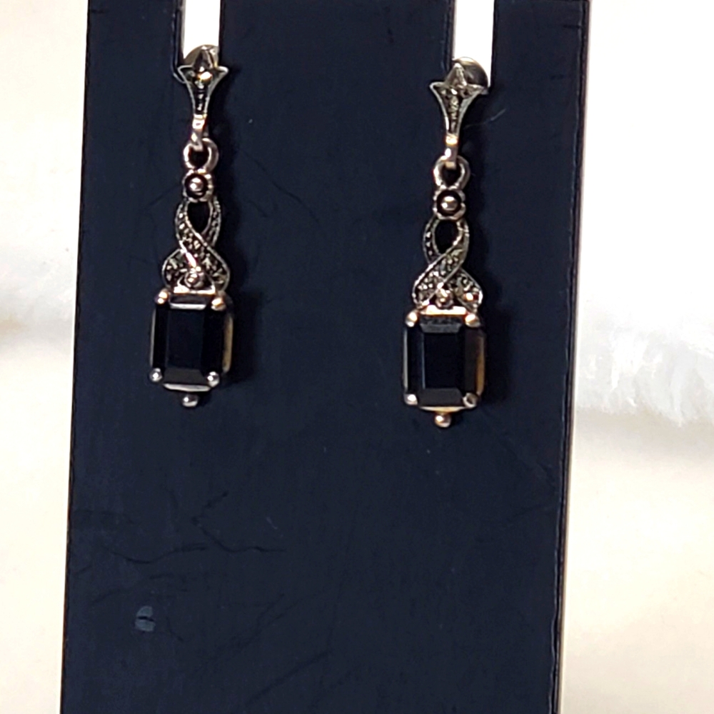 Vtg. Victorian Art Deco Drop Earrings